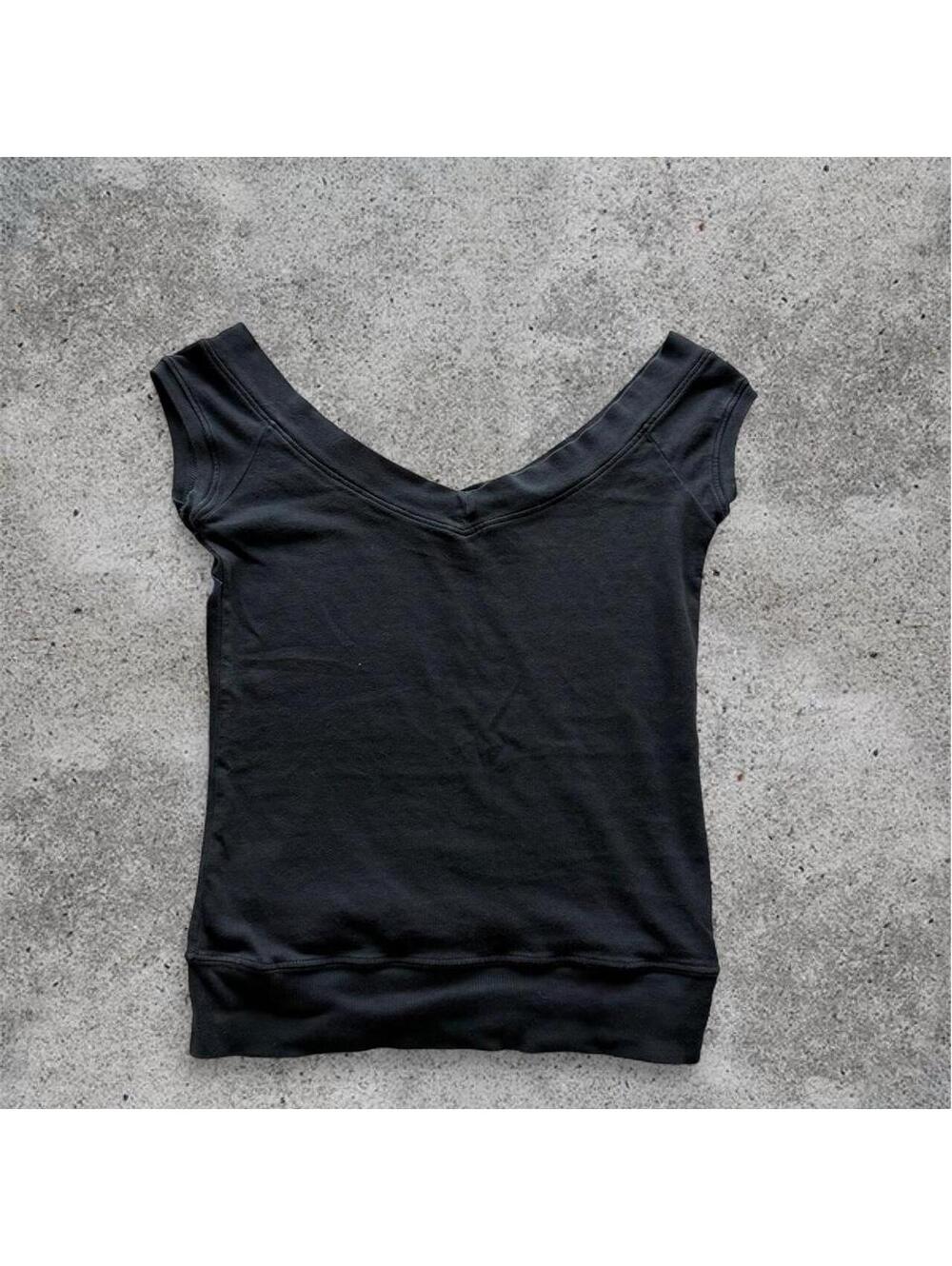 Brandy Melville black vneck tshirt